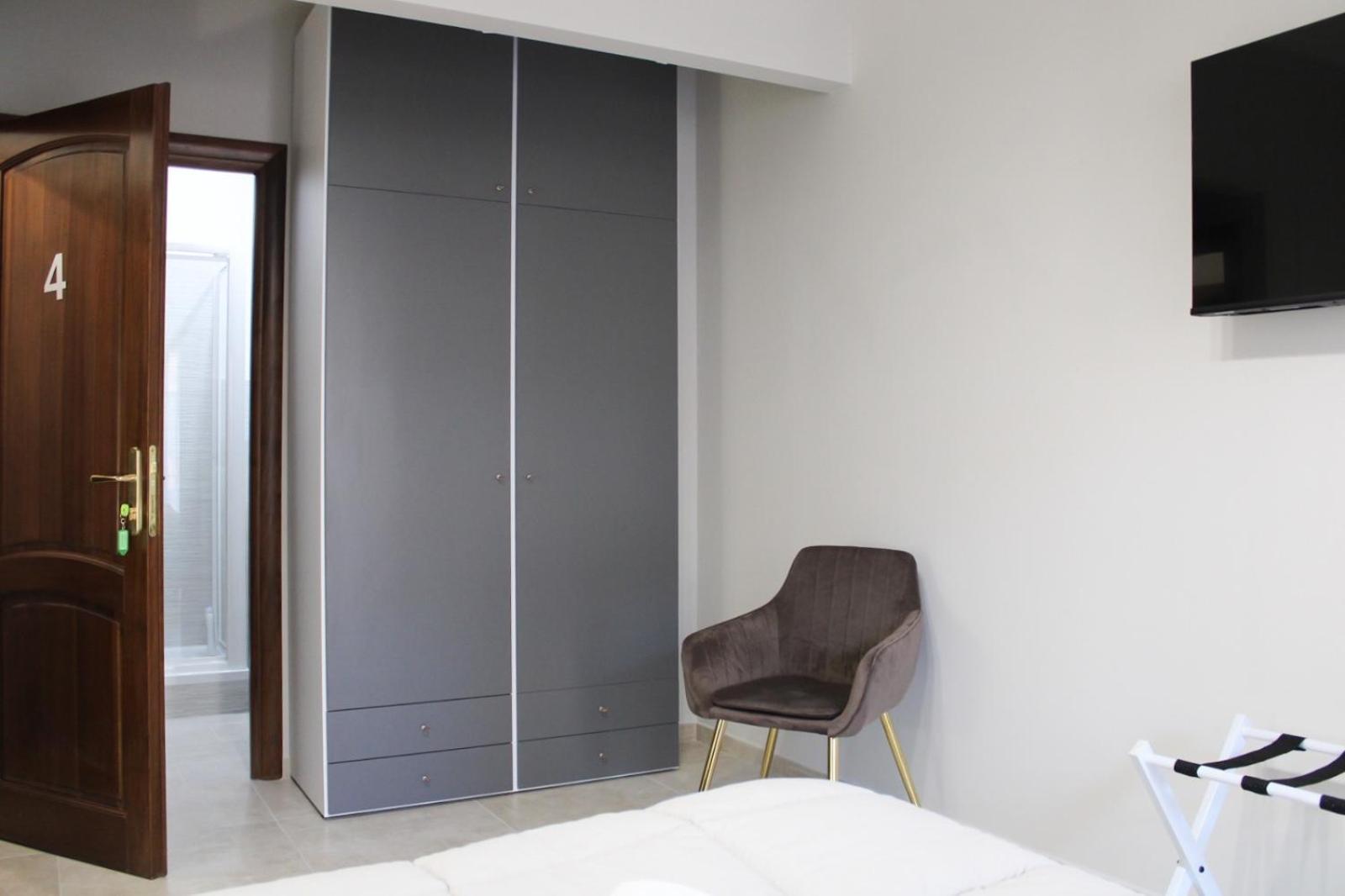 Comfort Triple Room,1515012361:JPEG